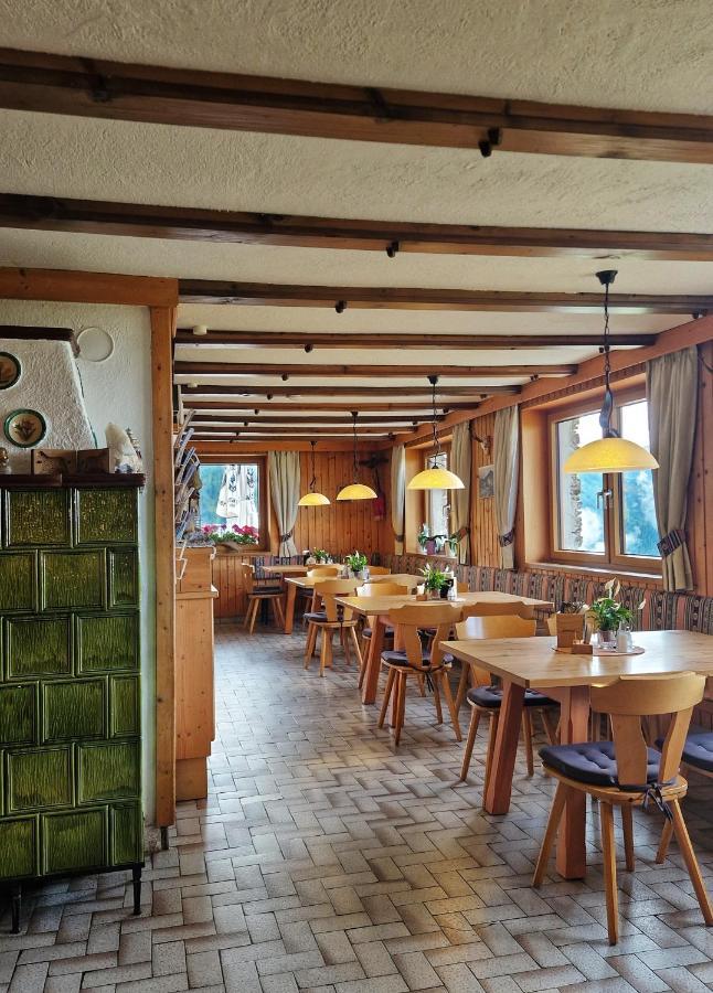 Almgasthaus Glocknerblick Гроскирххайм Экстерьер фото